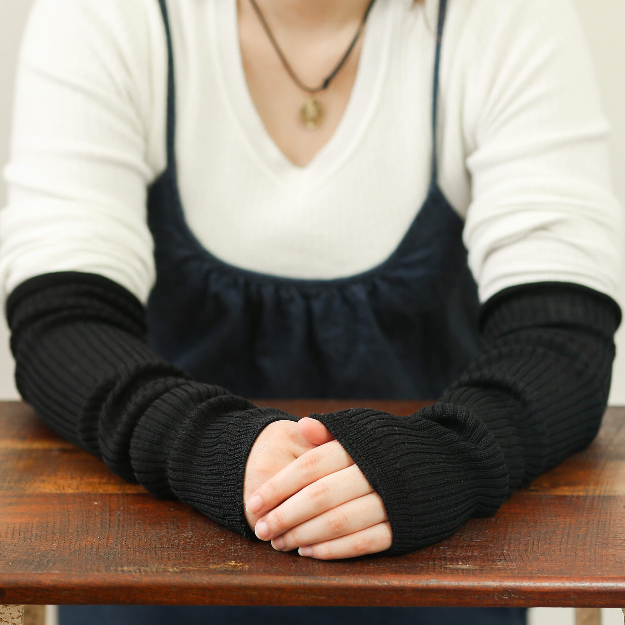 NICENESS RAREBIRD MOHAIR アームウォーマー NICENESS RAREBIRD MOHAIR アームウォーマー